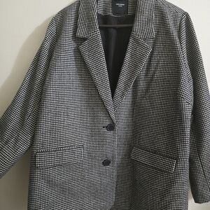 Classic Black and White VERA MODA Women's Coat